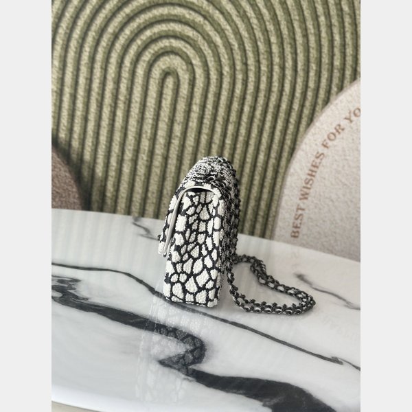 CC Water droplet black and white pearl Handbag 20CM