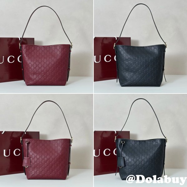 Gucci GG Emblem 848881 Small Shoulder Bag