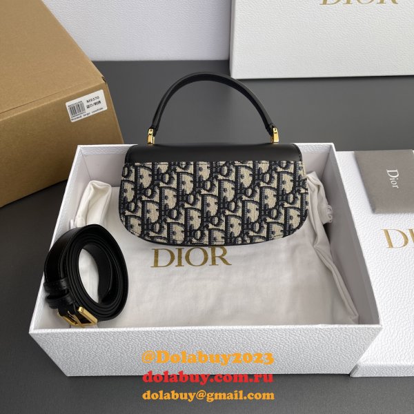 Small 30 Montaigne Avenue Top Handle Bag