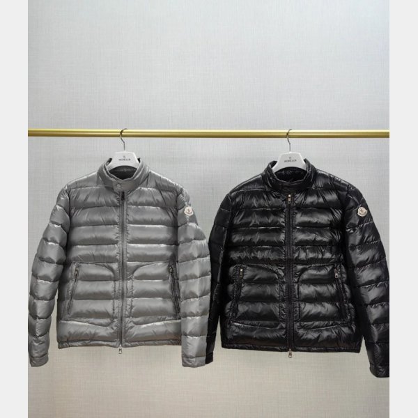 Moncler Acorus Packable Short Down Jacket