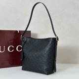Gucci GG Emblem 848881 Small Shoulder Bag